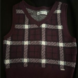 Hollister Plaid Burgundy/White/Black Knit Sweater Vest